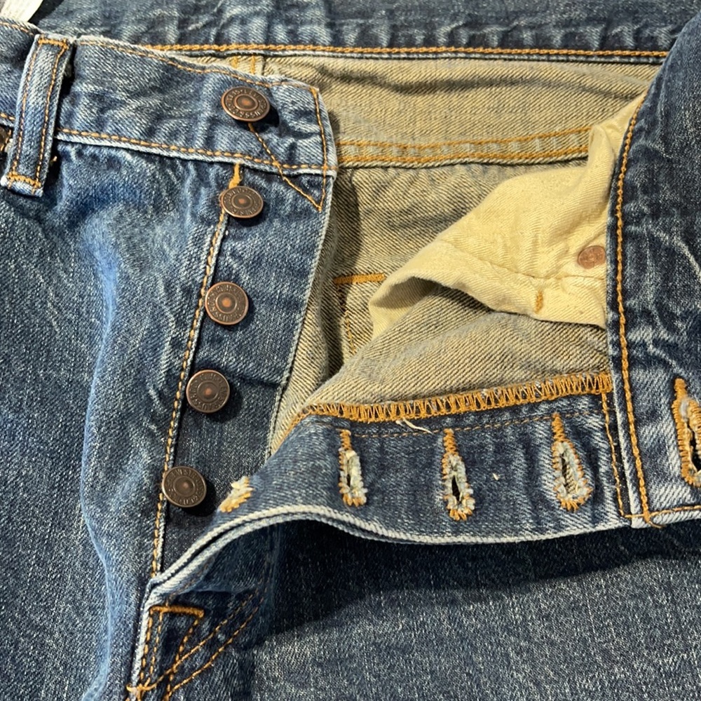 Levi’s 501 Button Fly Dark Wash Jeans - Picture 9 of 11